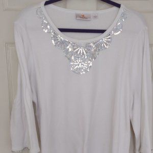 NWOT - Quacker Factory Peek-a-Boo Medallion Sparkle 3/4 Sleeve Tunic - L